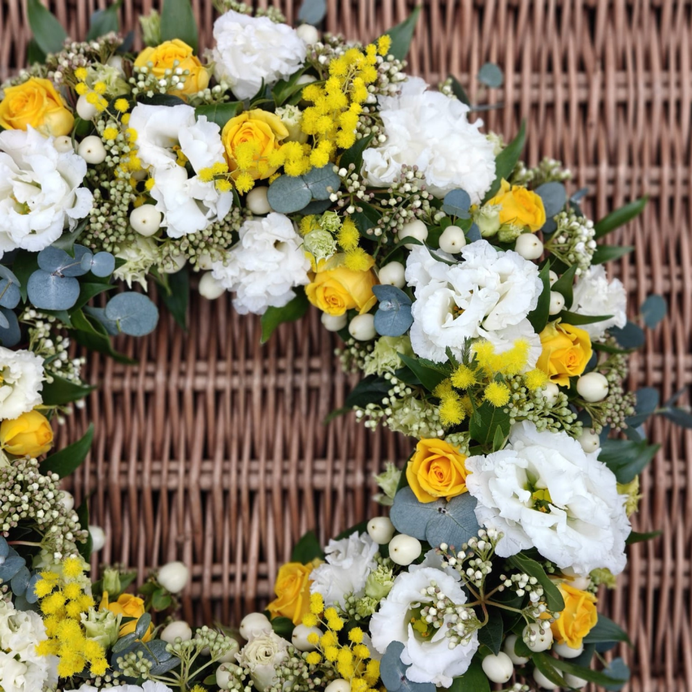 Yellow and white wreath